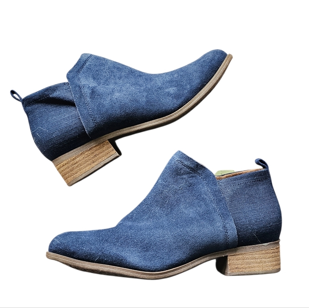 NEW Toms Navy and Tan Casual Suede Booties Shoes Size 8